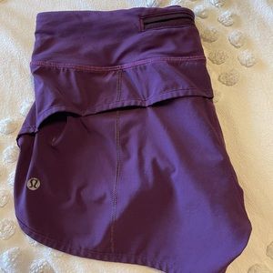 size 4 lululemon speed up shorts 2.5 inch inseam
